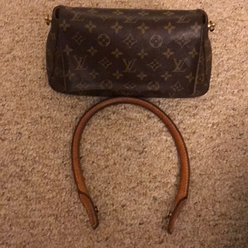 Louis Vuitton Mini Looping Modified